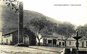 FONTAINE DU GENIE - PLACE CENTRALE